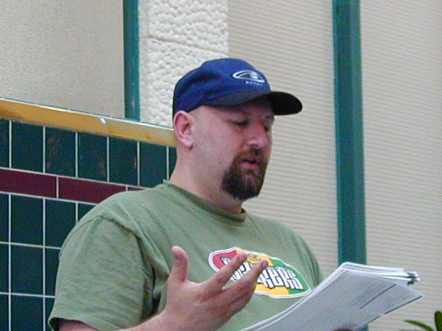 At least Im not the only one that looks like a preacher when giving a talk.