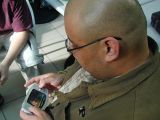 Bloodrose playing with Dedheds' GBA.